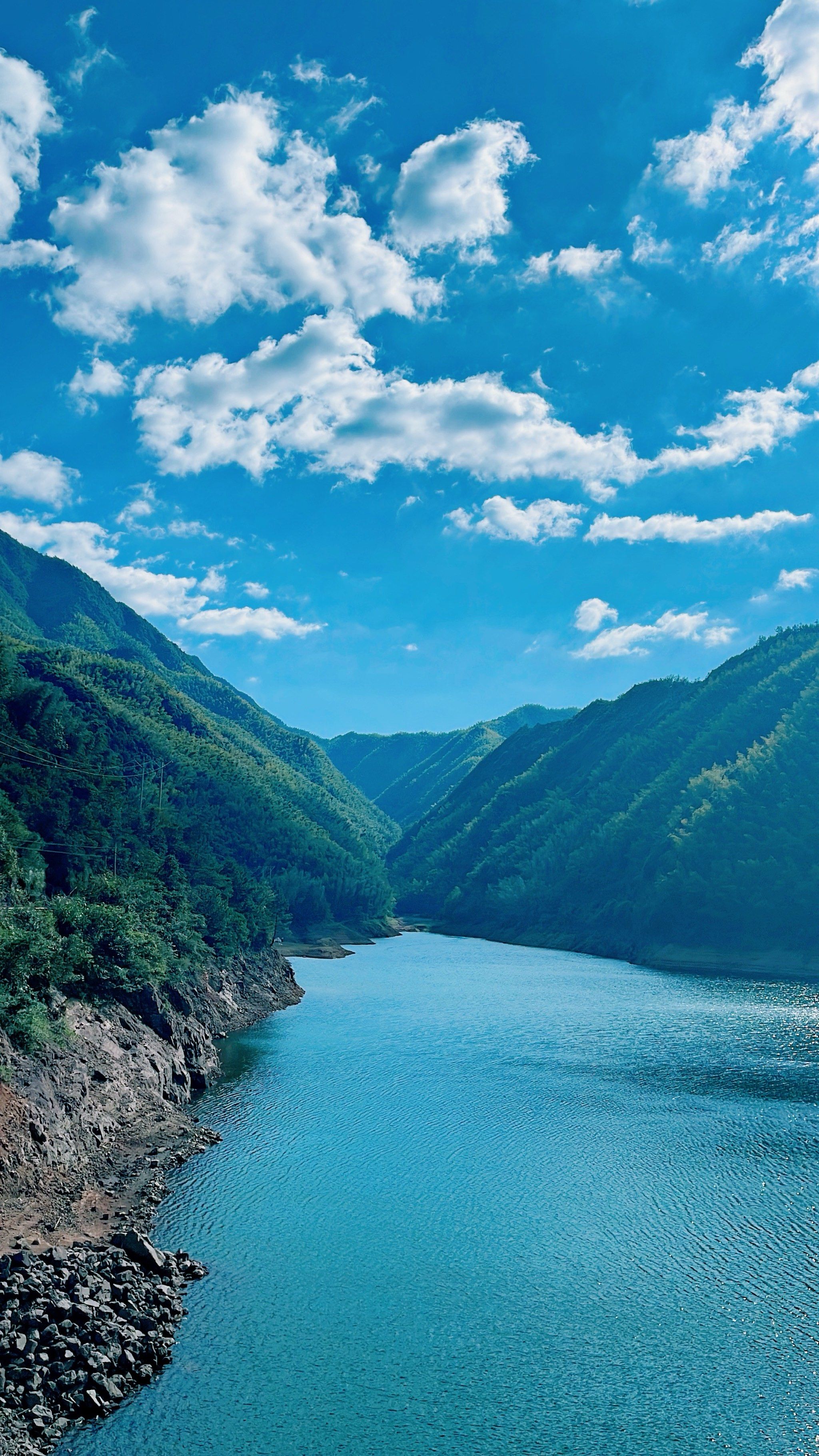 山色湖光太迷人