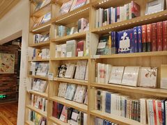 -猫的天空之城概念书店(景德镇陶溪川店)