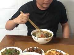 -矮子粉店1985·长沙米粉(湘春路店)
