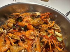 -七欣天香辣蟹火锅(闵行浦江欢乐颂店)