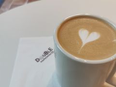 -DOUBLE HAPPINESS 双喜面包咖啡
