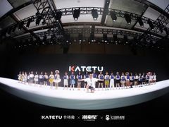 -潮童星少儿模特形体培训(郑州总校)