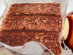 提拉米苏蛋糕配香草冰激凌-萨莉亚意式餐厅(杭州滨江天街店)