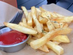 -J Create城市露营咖啡·简餐·宠物(上海动物园店)