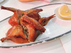玻璃脆皮乳鸽-兴粤匯香港茶餐厅(宝山日月光店)