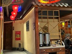 -湘西小馆(滨河路店)