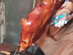 -黄记四更烤乳猪店