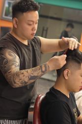 -鸿運 BARBER SHOP男士理发馆