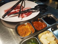 -韩聚屋韩国烤肉餐厅(新北万达店)