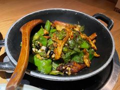 擂辣椒烧手撕鸡-吃饭皇帝大(合生汇店)