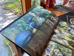 -Chom Cafe and Restaurant