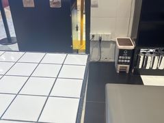 -肥汁米蘭香港米线(长宁来福士店)