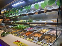 自助取餐区-海吃海喝海鲜烤肉餐厅