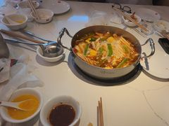 -七欣天香辣蟹火锅(闵行浦江欢乐颂店)