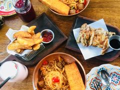 -I HOLIC艾豪丽披萨(KKone店)
