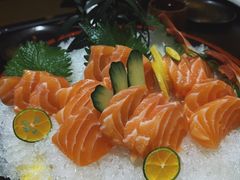 三文鱼刺身-春草居酒屋·晴子の店