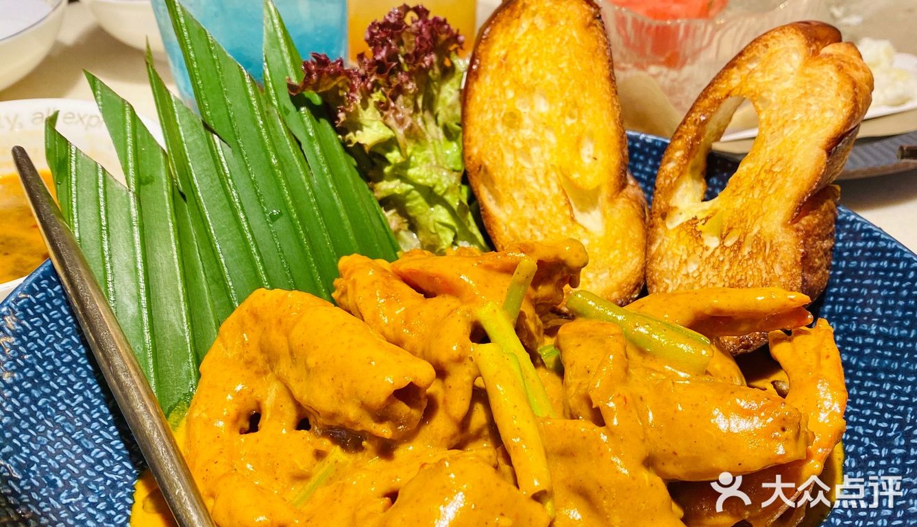 来IFS看花花🐼吃波龙🦞冬阴功火锅啦~