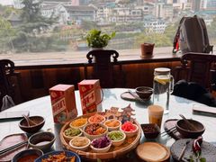-包整·丝娃娃(甲秀楼景观店)