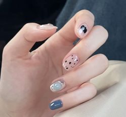 -初心纹眉洗眉·美睫专业店