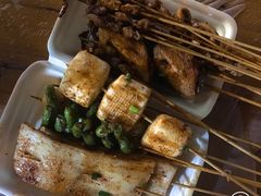 -罗满娘特色豆花烤鱼