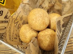 -BHC炸鸡(明洞总店)