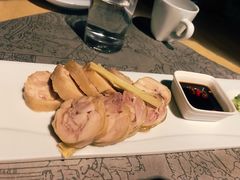 -穹六人间 people 6(岳阳路店)
