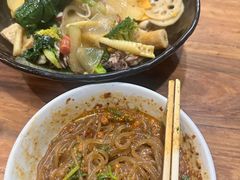 -万记麻辣烫国展总店