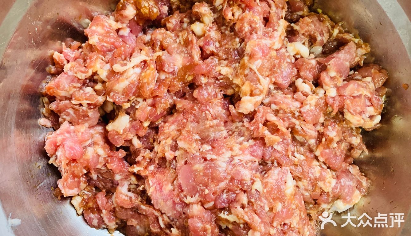 家里经常做肉馅饼当早餐吃，营养健康