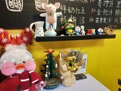 -志龙皇冠吃货椰子铺