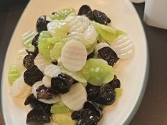 -赶海部落海鲜城(海阳路店)