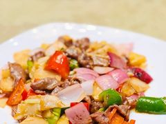 醒胃紫萝炒牛肉-广东胜利宾馆西关粤中餐厅