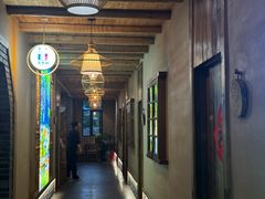 -头上红煨盐鸡·非遗院子餐厅
