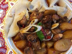 沙湾大盘鸡-塔哈尔·新疆盛宴(城西银泰店)