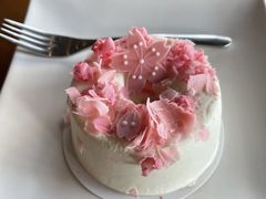 春樱草莓蛋糕-星巴克(天津滨海金元宝于家堡店)