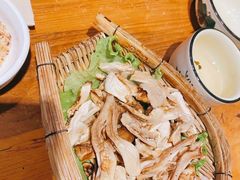 -阿婆情腊排骨火锅(金虹路店)
