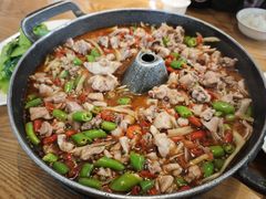 -兔行天下-鸿鹤鲜锅兔(中海国际店)