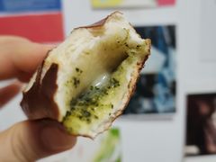 青酱红波芝士碱水-慢熟面包店bud bread(孩儿巷店)