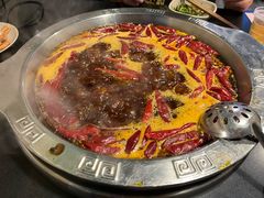 -洞亭火锅(防空洞总店)