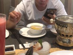 -雍和会海鲜姿造自助(湖东路店)