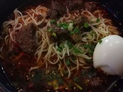 牛肉面-重庆老字号·吴抄手·高豆花(T3航站楼店)