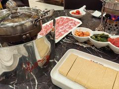 -世贸万锦大酒店·烹大师火锅达人