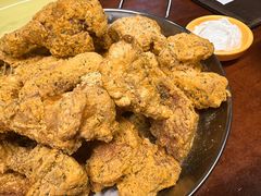 -BHC炸鸡(明洞总店)