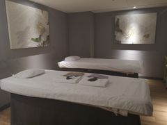 -Let’s Relax Spa(MBK)