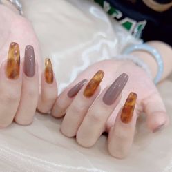 -花系美·美甲美睫精品店