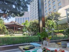 -亮马河饭店翠雅咖啡厅