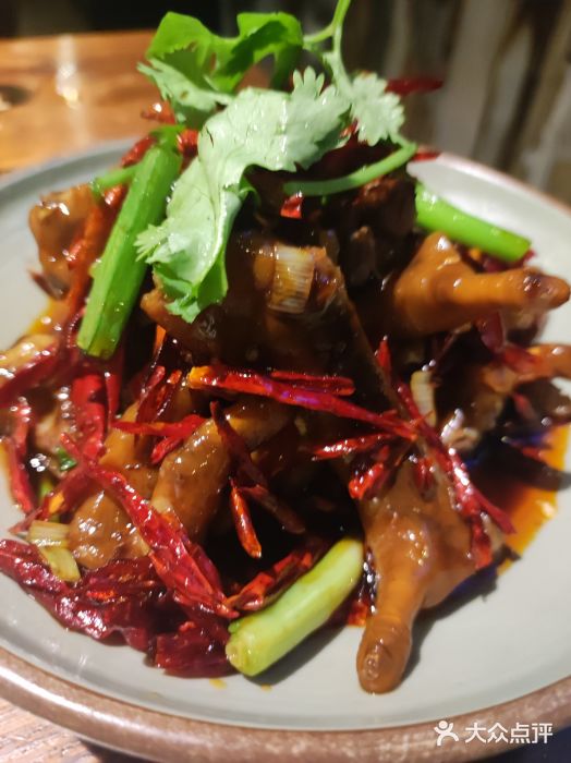 曼听小寨海鲜烧烤(山东路店)-辣炒鸡爪-菜-辣炒鸡爪图片-大连美食