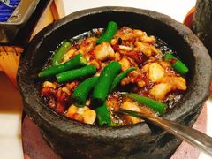 石锅杭椒牛蛙-桂满陇-十里风荷(合生汇店)