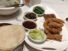 -梅利汴京烤鸭•开封豫菜地标店(东大街店)