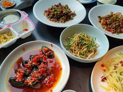-凤凰湘语·平价海鲜餐厅(浦东旗舰店)