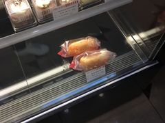 -红宝石·鲜奶小方·海派西点房(南丹店)